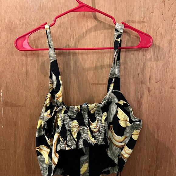 🐻Size 1X - Forever 21 - Black and Yellow Floral Halter Top - Picture 4 of 4